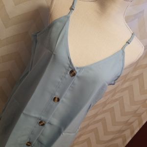 New sleeveless shirt